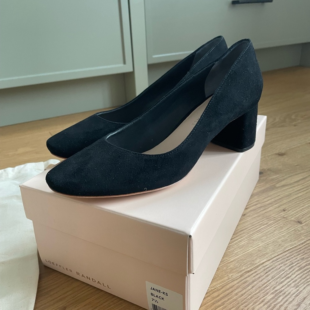 Brand new Loeffler Randal perfect black suede pumps. 7.5
